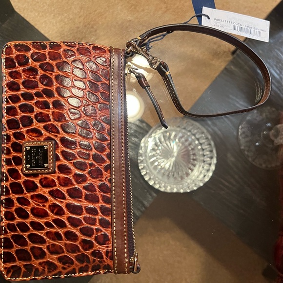 Brown croc embossed Dooney wristlet - Picture 2 of 6